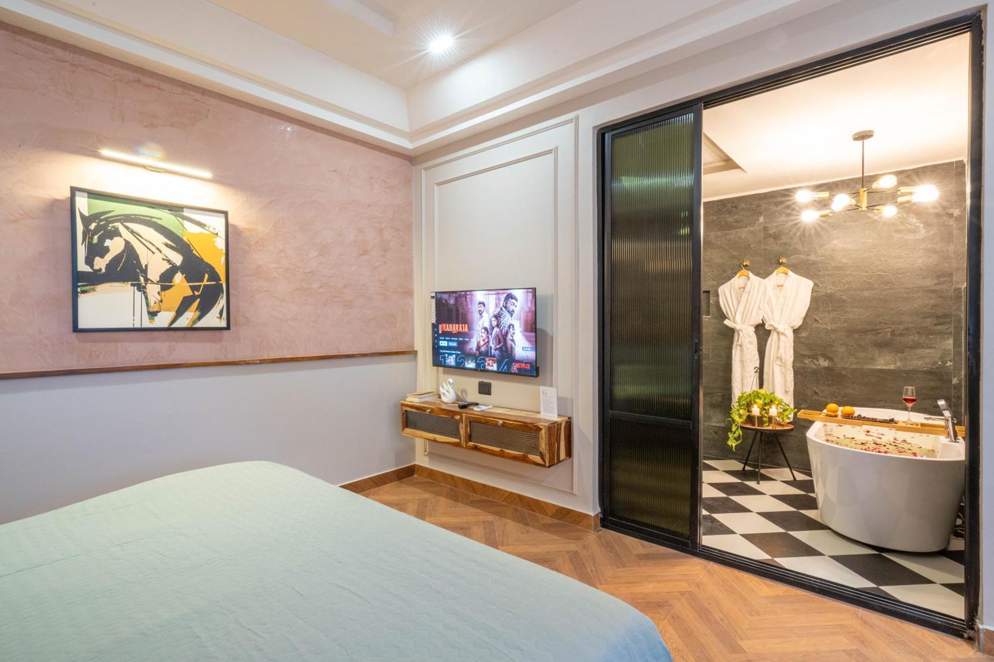 Boutique Hotel By One Tree Gurgáon Kültér fotó